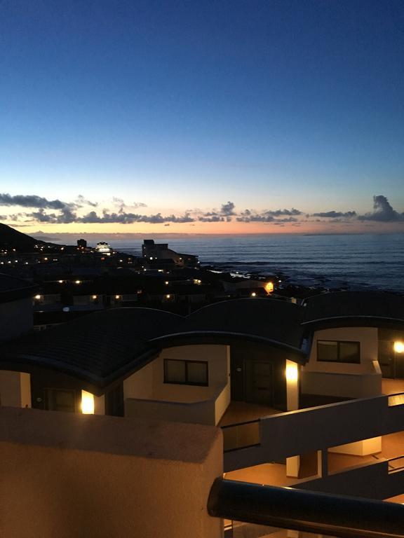 Westbeach Resort Westward Ho!  Extérieur photo